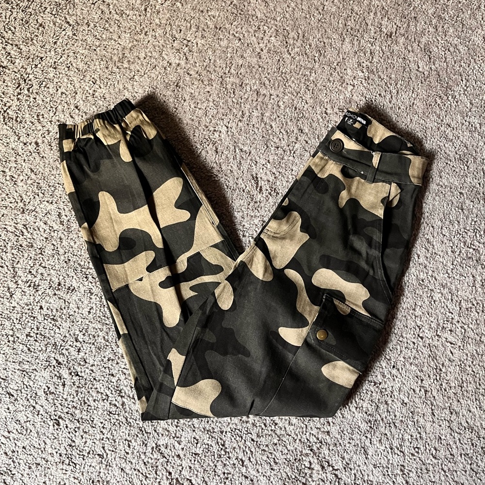 Cargo Pants Small